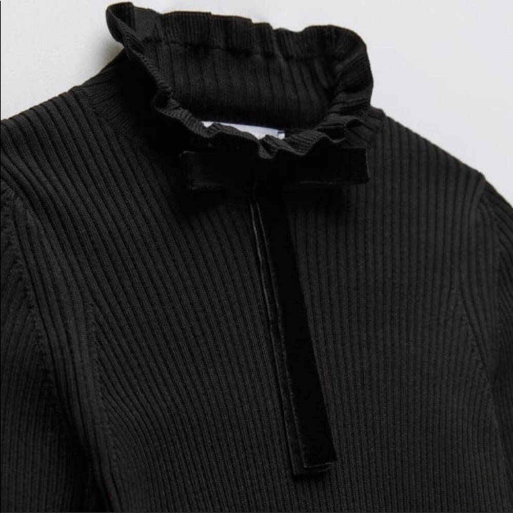 Zara Velvet bow knit sweater top
